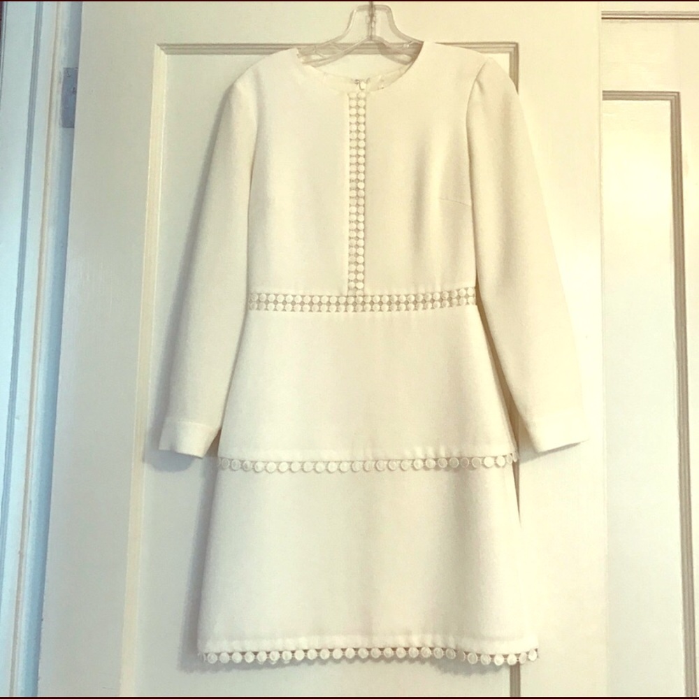 Club Monaco White long sleeve knee length dress